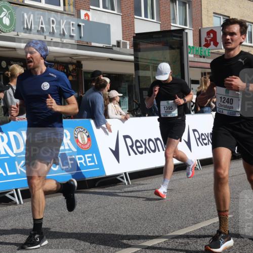 15.09.2024 - PSD Bank Halbmarathon Michael Strokosch http://msf.ph/oto/7059384 15.09.2024 11:39:37 Ziel 954, 1060, 1240, 1382, 1395, 1397, 1424, 1481, 2163, 2568, 2628 meine-sportfotos.de