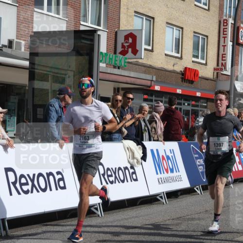 15.09.2024 - PSD Bank Halbmarathon Michael Strokosch http://msf.ph/oto/7059395 15.09.2024 11:39:39 Ziel 954, 1060, 1240, 1382, 1395, 1397, 1424, 1481, 2163, 2568 meine-sportfotos.de