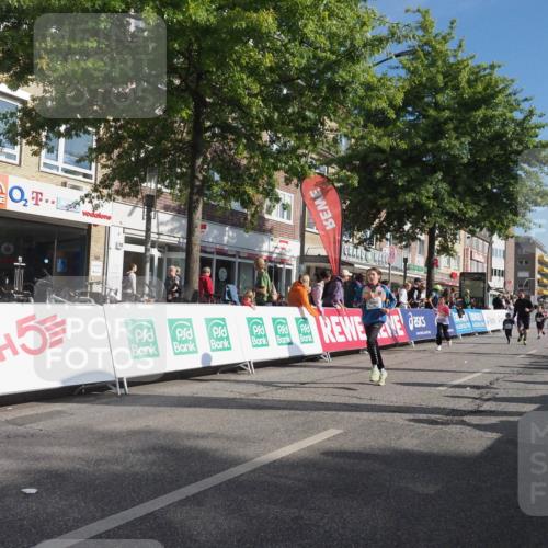 15.09.2024 - PSD Bank Halbmarathon Miley Keyser http://msf.ph/oto/7059420 15.09.2024 10:29:46 Ziel 3, 15, 46, 60, 63, 74, 80, 112, 120, 164, 168, 171, 185, 225, 246, 286 meine-sportfotos.de