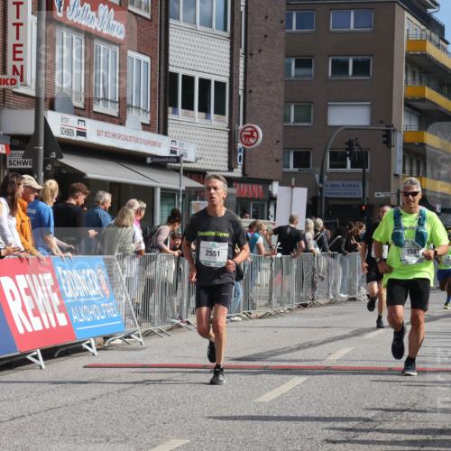 15.09.2024 - PSD Bank Halbmarathon Michael Strokosch http://msf.ph/oto/7059432 15.09.2024 11:39:51 Ziel 940, 961, 1062, 1145, 1255, 1290, 1360, 1397, 1481, 1591, 2551, 2568 meine-sportfotos.de