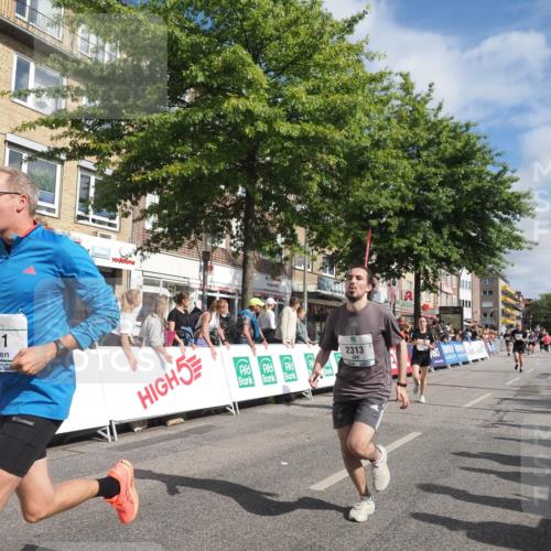 15.09.2024 - PSD Bank Halbmarathon Miley Keyser http://msf.ph/oto/7059440 15.09.2024 12:07:31 Ziel 1422, 1825, 2158, 2190, 2313, 2511, 2998, 3024, 3153, 3405, 3529 meine-sportfotos.de