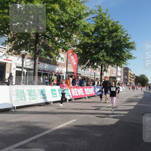 15.09.2024 - PSD Bank Halbmarathon Miley Keyser http://msf.ph/oto/7059446 15.09.2024 10:29:49 Ziel 3, 15, 46, 60, 63, 74, 80, 112, 164, 168, 171, 185, 218, 225, 246, 286 meine-sportfotos.de