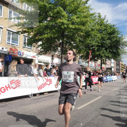 15.09.2024 - PSD Bank Halbmarathon Miley Keyser http://msf.ph/oto/7059448 15.09.2024 12:07:32 Ziel 1422, 1717, 1825, 2029, 2158, 2190, 2313, 2511, 2998, 3024, 3153, 3405, 3529 meine-sportfotos.de