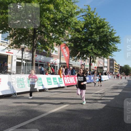 15.09.2024 - PSD Bank Halbmarathon Miley Keyser http://msf.ph/oto/7059457 15.09.2024 10:29:50 Ziel 3, 15, 46, 60, 63, 74, 80, 112, 127, 164, 168, 171, 185, 218, 225, 246, 286 meine-sportfotos.de