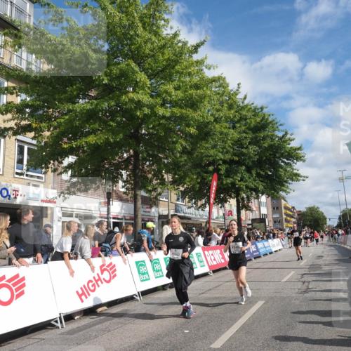 15.09.2024 - PSD Bank Halbmarathon Miley Keyser http://msf.ph/oto/7059459 15.09.2024 12:07:32 Ziel 1422, 1717, 1825, 2029, 2158, 2190, 2313, 2511, 2998, 3024, 3153, 3405, 3529 meine-sportfotos.de