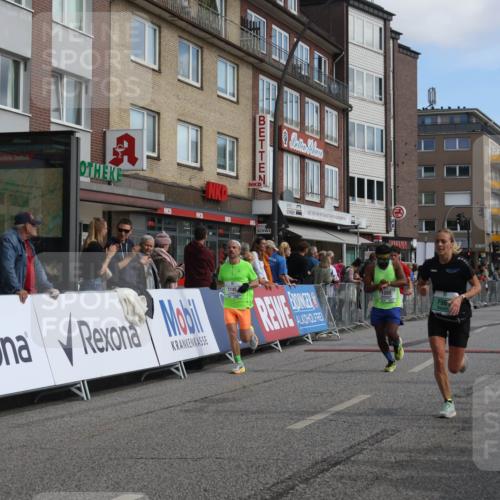 15.09.2024 - PSD Bank Halbmarathon Michael Strokosch http://msf.ph/oto/7059469 15.09.2024 11:39:58 Ziel 940, 961, 1062, 1081, 1145, 1156, 1255, 1290, 1360, 1440, 1591, 2551 meine-sportfotos.de