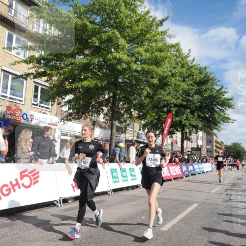 15.09.2024 - PSD Bank Halbmarathon Miley Keyser http://msf.ph/oto/7059487 15.09.2024 12:07:33 Ziel 1422, 1717, 1825, 2029, 2158, 2175, 2190, 2313, 2511, 2998, 3024, 3153, 3405, 3529 meine-sportfotos.de