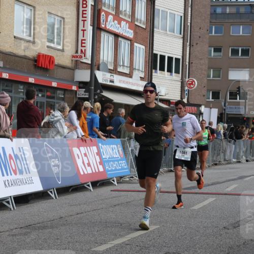 15.09.2024 - PSD Bank Halbmarathon Michael Strokosch http://msf.ph/oto/7059500 15.09.2024 11:40:04 Ziel 931, 961, 1062, 1081, 1145, 1156, 1290, 1360, 1440, 1591, 2551 meine-sportfotos.de