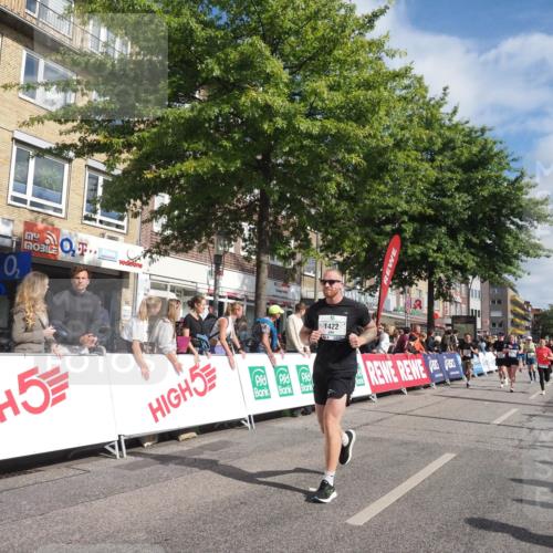 15.09.2024 - PSD Bank Halbmarathon Miley Keyser http://msf.ph/oto/7059522 15.09.2024 12:07:37 Ziel 1422, 1717, 1825, 1953, 1986, 2029, 2158, 2175, 2190, 2313, 2511, 2963, 2976, 2998, 3024, 3153, 3174, 3405, 3529 meine-sportfotos.de