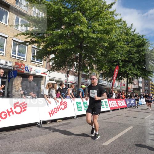 15.09.2024 - PSD Bank Halbmarathon Miley Keyser http://msf.ph/oto/7059525 15.09.2024 12:07:37 Ziel 1422, 1717, 1825, 1953, 1986, 2029, 2158, 2175, 2190, 2313, 2511, 2963, 2976, 2998, 3024, 3153, 3174, 3405, 3529 meine-sportfotos.de