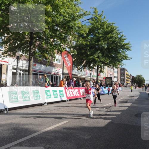 15.09.2024 - PSD Bank Halbmarathon Miley Keyser http://msf.ph/oto/7059563 15.09.2024 10:29:56 Ziel 3, 15, 63, 127, 156, 164, 168, 171, 185, 218, 225, 246, 252, 264, 286 meine-sportfotos.de