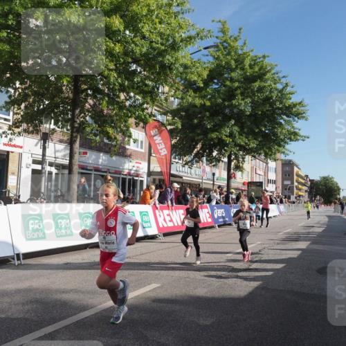 15.09.2024 - PSD Bank Halbmarathon Miley Keyser http://msf.ph/oto/7059571 15.09.2024 10:29:57 Ziel 3, 15, 63, 127, 156, 164, 168, 171, 185, 218, 225, 246, 252, 264, 286 meine-sportfotos.de