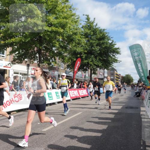 15.09.2024 - PSD Bank Halbmarathon Miley Keyser http://msf.ph/oto/7059608 15.09.2024 12:07:42 Ziel 1422, 1717, 1825, 1832, 1953, 1986, 2029, 2158, 2175, 2190, 2963, 2976, 2998, 3024, 3039, 3153, 3174, 3405, 3529 meine-sportfotos.de