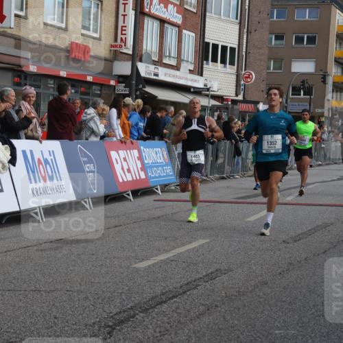 15.09.2024 - PSD Bank Halbmarathon Michael Strokosch http://msf.ph/oto/7059609 15.09.2024 11:40:24 Ziel 721, 1113, 1161, 1340, 1352, 1403, 1425, 1430, 1471, 1600, 2486, 2611, 2627, 2640, 3549 meine-sportfotos.de