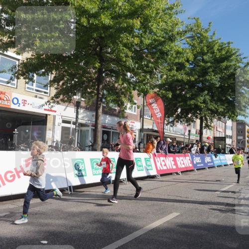 15.09.2024 - PSD Bank Halbmarathon Miley Keyser http://msf.ph/oto/7059614 15.09.2024 10:30:01 Ziel 3, 63, 97, 127, 129, 156, 168, 171, 185, 218, 225, 246, 252, 264, 281, 286, 289, 306 meine-sportfotos.de