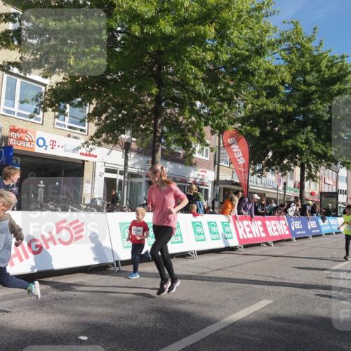 15.09.2024 - PSD Bank Halbmarathon Miley Keyser http://msf.ph/oto/7059622 15.09.2024 10:30:01 Ziel 3, 63, 97, 127, 129, 156, 168, 171, 185, 218, 225, 246, 252, 264, 281, 286, 289, 306 meine-sportfotos.de