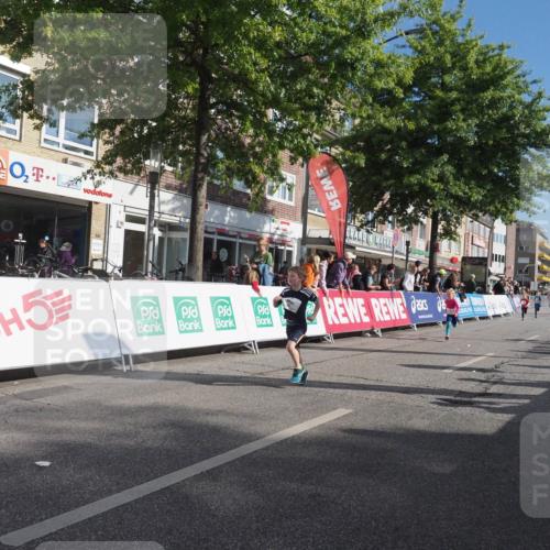 15.09.2024 - PSD Bank Halbmarathon Miley Keyser http://msf.ph/oto/7059642 15.09.2024 10:30:06 Ziel 3, 32, 63, 97, 127, 129, 156, 218, 252, 264, 281, 289, 306 meine-sportfotos.de