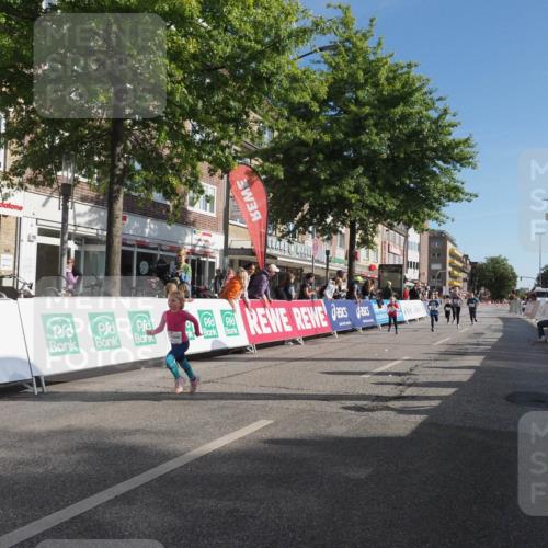 15.09.2024 - PSD Bank Halbmarathon Miley Keyser http://msf.ph/oto/7059654 15.09.2024 10:30:08 Ziel 3, 32, 97, 127, 129, 156, 218, 252, 264, 281, 289, 306 meine-sportfotos.de