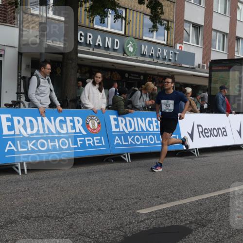 15.09.2024 - PSD Bank Halbmarathon Michael Strokosch http://msf.ph/oto/7059657 15.09.2024 11:40:31 Ziel 1113, 1161, 1352, 1403, 1425, 1430, 1471, 1509, 2486, 2490, 2611 meine-sportfotos.de