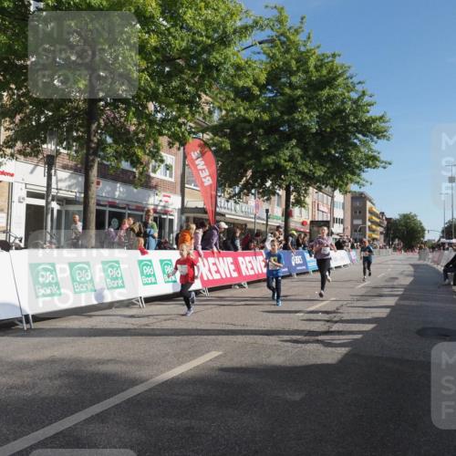 15.09.2024 - PSD Bank Halbmarathon Miley Keyser http://msf.ph/oto/7059662 15.09.2024 10:30:10 Ziel 32, 97, 127, 129, 156, 218, 252, 264, 281, 289, 306 meine-sportfotos.de