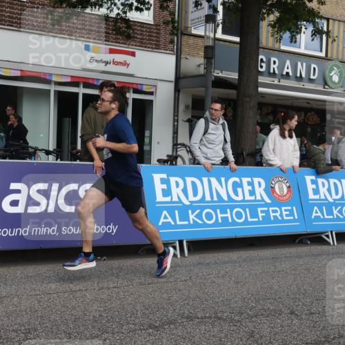 15.09.2024 - PSD Bank Halbmarathon Michael Strokosch http://msf.ph/oto/7059665 15.09.2024 11:40:31 Ziel 1113, 1161, 1352, 1403, 1425, 1430, 1471, 1509, 2486, 2490, 2611 meine-sportfotos.de