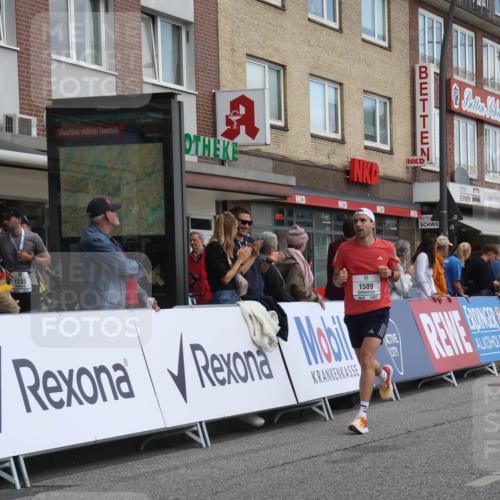 15.09.2024 - PSD Bank Halbmarathon Michael Strokosch http://msf.ph/oto/7059669 15.09.2024 11:40:33 Ziel 1113, 1161, 1352, 1403, 1425, 1430, 1471, 1509, 2486, 2490, 2611 meine-sportfotos.de