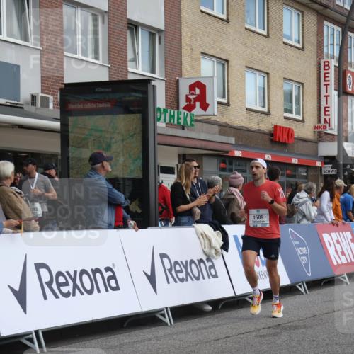 15.09.2024 - PSD Bank Halbmarathon Michael Strokosch http://msf.ph/oto/7059671 15.09.2024 11:40:33 Ziel 1113, 1161, 1352, 1403, 1425, 1430, 1471, 1509, 2486, 2490, 2611 meine-sportfotos.de