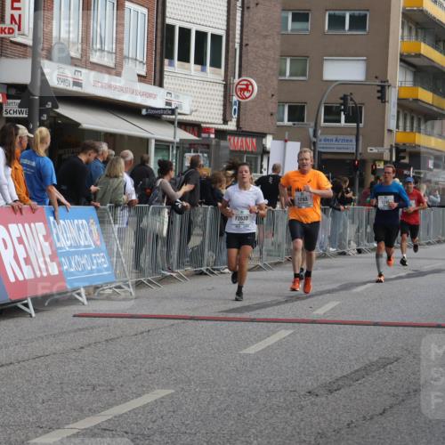 15.09.2024 - PSD Bank Halbmarathon Michael Strokosch http://msf.ph/oto/7059712 15.09.2024 11:40:41 Ziel 1040, 1245, 1293, 1330, 1425, 1509, 2490, 2633 meine-sportfotos.de
