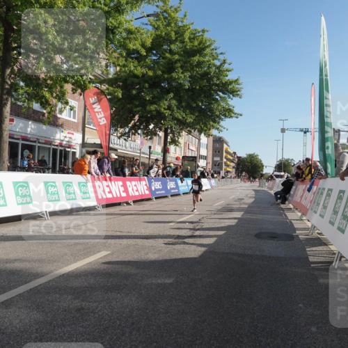 15.09.2024 - PSD Bank Halbmarathon Miley Keyser http://msf.ph/oto/7059736 15.09.2024 10:30:30 Ziel 303 meine-sportfotos.de