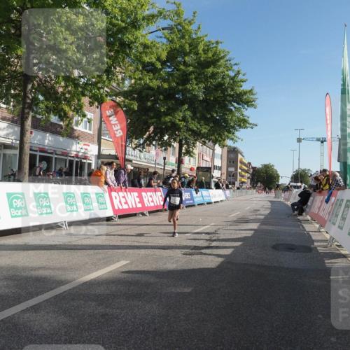 15.09.2024 - PSD Bank Halbmarathon Miley Keyser http://msf.ph/oto/7059744 15.09.2024 10:30:31 Ziel 303 meine-sportfotos.de