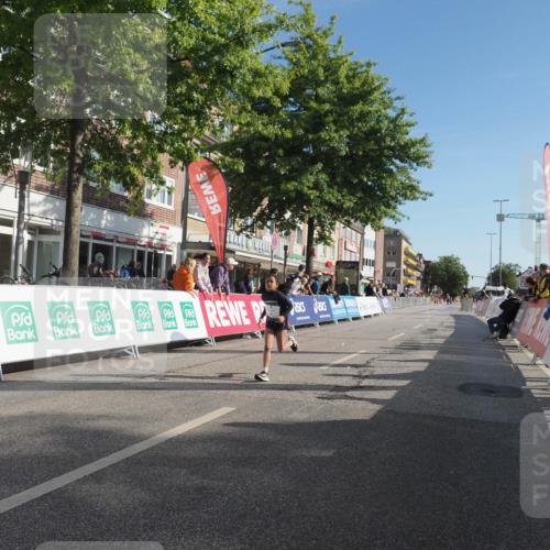 15.09.2024 - PSD Bank Halbmarathon Miley Keyser http://msf.ph/oto/7059752 15.09.2024 10:30:31 Ziel 303 meine-sportfotos.de