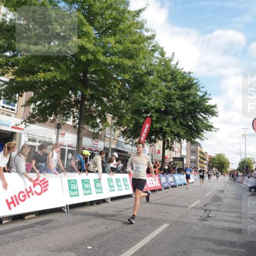 15.09.2024 - PSD Bank Halbmarathon Miley Keyser http://msf.ph/oto/7059754 15.09.2024 12:07:53 Ziel 1646, 1717, 1832, 1953, 1986, 2029, 2040, 2175, 2521, 2963, 2976, 2996, 3039, 3174, 3529 meine-sportfotos.de