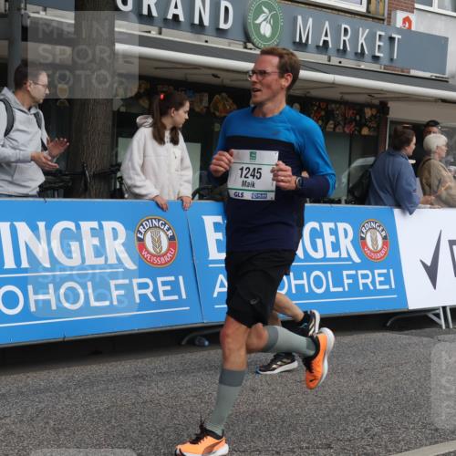 15.09.2024 - PSD Bank Halbmarathon Michael Strokosch http://msf.ph/oto/7059761 15.09.2024 11:40:48 Ziel 697, 765, 1040, 1108, 1245, 1293, 1330, 1388, 2490, 2633 meine-sportfotos.de