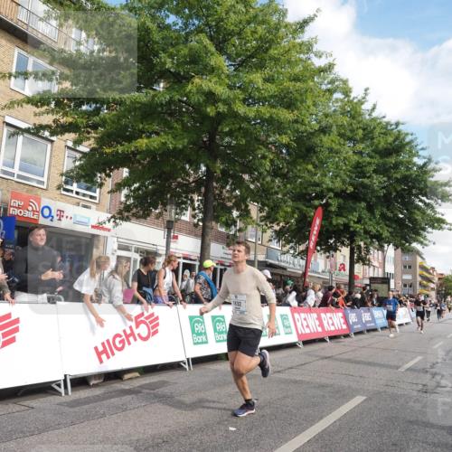 15.09.2024 - PSD Bank Halbmarathon Miley Keyser http://msf.ph/oto/7059770 15.09.2024 12:07:53 Ziel 1646, 1717, 1832, 1953, 1986, 2029, 2040, 2175, 2521, 2963, 2976, 2996, 3039, 3174, 3529 meine-sportfotos.de