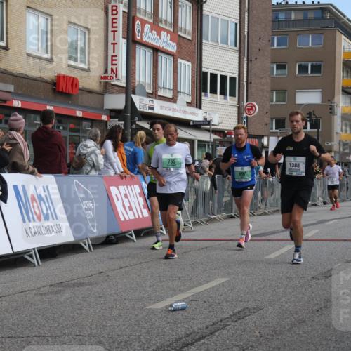 15.09.2024 - PSD Bank Halbmarathon Michael Strokosch http://msf.ph/oto/7059778 15.09.2024 11:40:55 Ziel 697, 765, 1040, 1108, 1130, 1245, 1293, 1330, 1388, 2633 meine-sportfotos.de