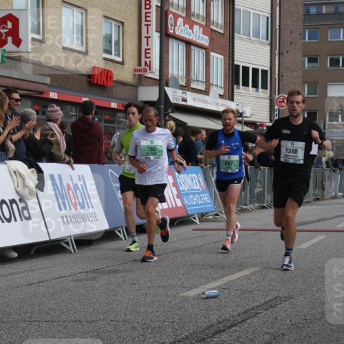 15.09.2024 - PSD Bank Halbmarathon Michael Strokosch http://msf.ph/oto/7059784 15.09.2024 11:40:55 Ziel 697, 765, 1040, 1108, 1130, 1245, 1293, 1330, 1388, 2633 meine-sportfotos.de