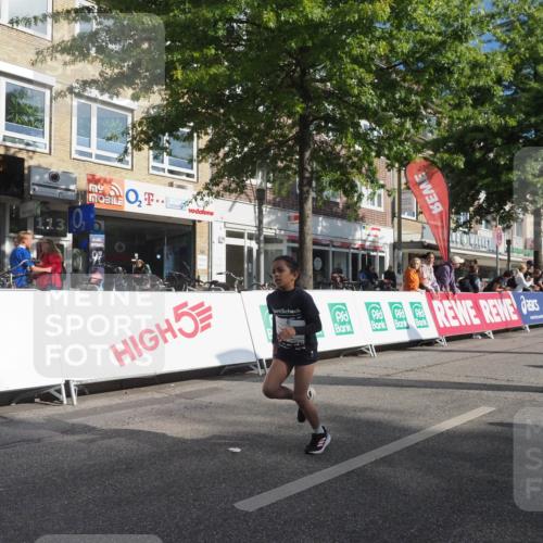 15.09.2024 - PSD Bank Halbmarathon Miley Keyser http://msf.ph/oto/7059785 15.09.2024 10:30:32 Ziel 303 meine-sportfotos.de