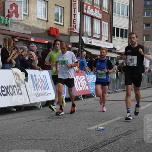15.09.2024 - PSD Bank Halbmarathon Michael Strokosch http://msf.ph/oto/7059786 15.09.2024 11:40:56 Ziel 697, 765, 1040, 1108, 1130, 1245, 1265, 1293, 1330, 1388, 2633 meine-sportfotos.de