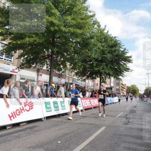 15.09.2024 - PSD Bank Halbmarathon Miley Keyser http://msf.ph/oto/7059787 15.09.2024 12:07:57 Ziel 1633, 1646, 1832, 1953, 1986, 2040, 2521, 2781, 2963, 2976, 2996, 3039, 3257 meine-sportfotos.de