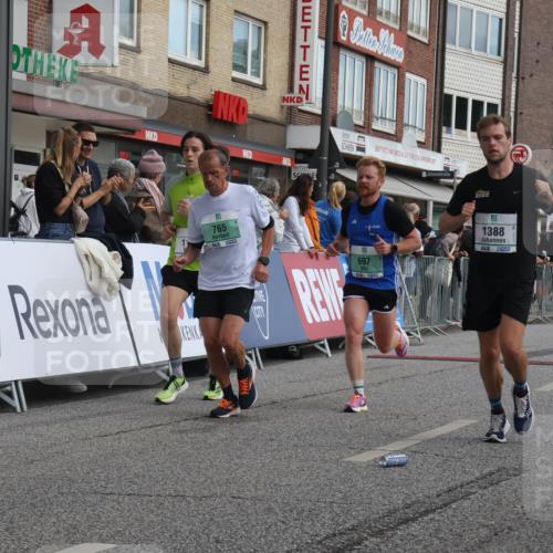 15.09.2024 - PSD Bank Halbmarathon Michael Strokosch http://msf.ph/oto/7059788 15.09.2024 11:40:56 Ziel 697, 765, 1040, 1108, 1130, 1245, 1265, 1293, 1330, 1388, 2633 meine-sportfotos.de
