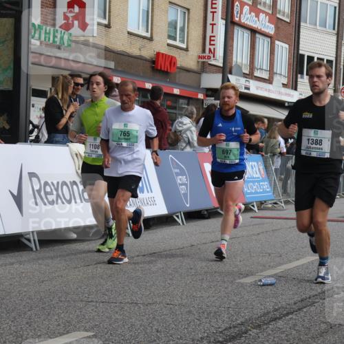 15.09.2024 - PSD Bank Halbmarathon Michael Strokosch http://msf.ph/oto/7059790 15.09.2024 11:40:56 Ziel 697, 765, 1040, 1108, 1130, 1245, 1265, 1293, 1330, 1388, 2633 meine-sportfotos.de
