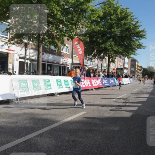 15.09.2024 - PSD Bank Halbmarathon Miley Keyser http://msf.ph/oto/7059820 15.09.2024 10:30:49 Ziel 38, 44, 145, 147, 207, 214, 234 meine-sportfotos.de