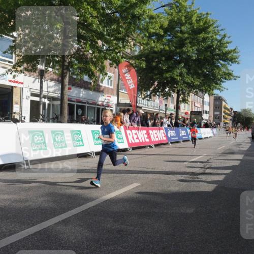 15.09.2024 - PSD Bank Halbmarathon Miley Keyser http://msf.ph/oto/7059824 15.09.2024 10:30:49 Ziel 38, 44, 145, 147, 207, 214, 234 meine-sportfotos.de