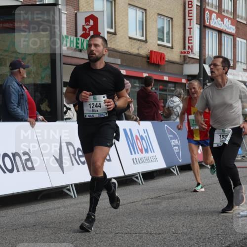 15.09.2024 - PSD Bank Halbmarathon Michael Strokosch http://msf.ph/oto/7059874 15.09.2024 11:41:16 Ziel 761, 934, 1244, 1265, 1469, 1936, 2538, 3513 meine-sportfotos.de