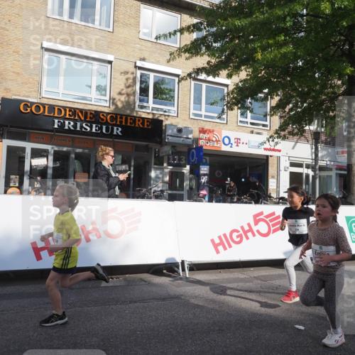 15.09.2024 - PSD Bank Halbmarathon Miley Keyser http://msf.ph/oto/7059900 15.09.2024 10:30:57 Ziel 24, 38, 44, 104, 105, 141, 145, 147, 207, 214, 234 meine-sportfotos.de