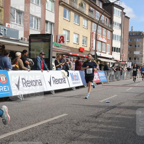 15.09.2024 - PSD Bank Halbmarathon Michael Strokosch http://msf.ph/oto/7060011 15.09.2024 11:41:44 Ziel 943, 953, 1183, 1203, 1241, 1260, 1262, 1309, 1542, 1970, 2083, 2707, 2850 meine-sportfotos.de