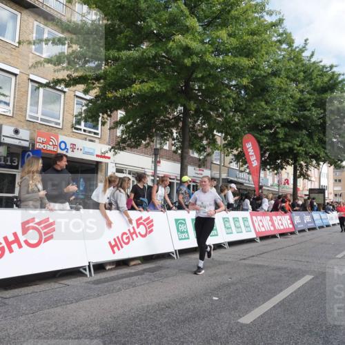 15.09.2024 - PSD Bank Halbmarathon Miley Keyser http://msf.ph/oto/7060031 15.09.2024 12:08:19 Ziel 1159, 1869, 1917, 2397, 2642, 2668, 3049, 3110, 3145, 3360, 3496 meine-sportfotos.de