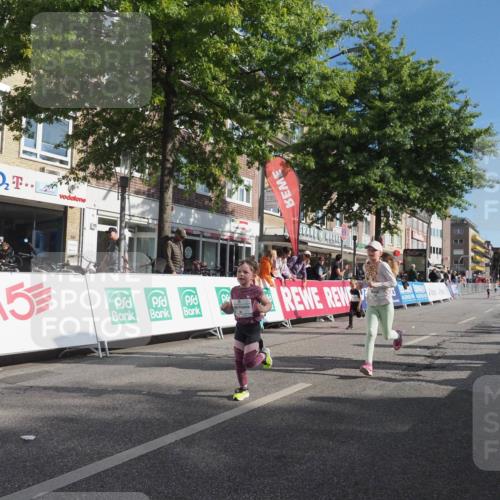 15.09.2024 - PSD Bank Halbmarathon Miley Keyser http://msf.ph/oto/7060045 15.09.2024 10:31:19 Ziel 24, 25, 39, 72, 78, 105, 126, 158, 160, 163, 191, 277, 287 meine-sportfotos.de