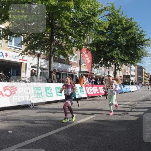 15.09.2024 - PSD Bank Halbmarathon Miley Keyser http://msf.ph/oto/7060049 15.09.2024 10:31:19 Ziel 24, 25, 39, 72, 78, 105, 126, 158, 160, 163, 191, 277, 287 meine-sportfotos.de