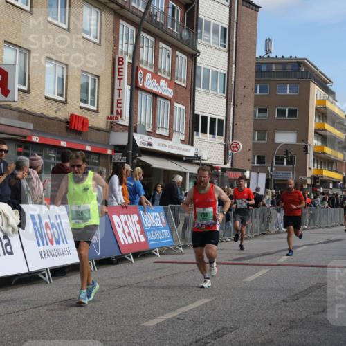 15.09.2024 - PSD Bank Halbmarathon Michael Strokosch http://msf.ph/oto/7060050 15.09.2024 11:41:54 Ziel 726, 763, 953, 1203, 1215, 1260, 1309, 1542, 1671, 2850 meine-sportfotos.de